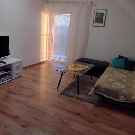 Appartement In Nitra Under The Zobor-Hill Esterno foto